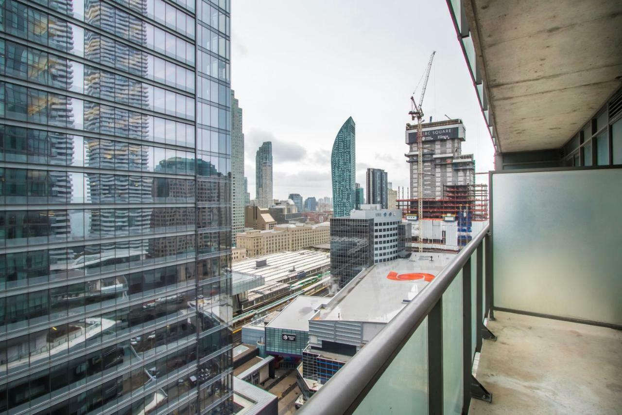 Micasa Suites - Stylish Condo In Maple Leaf Square Toronto Buitenkant foto