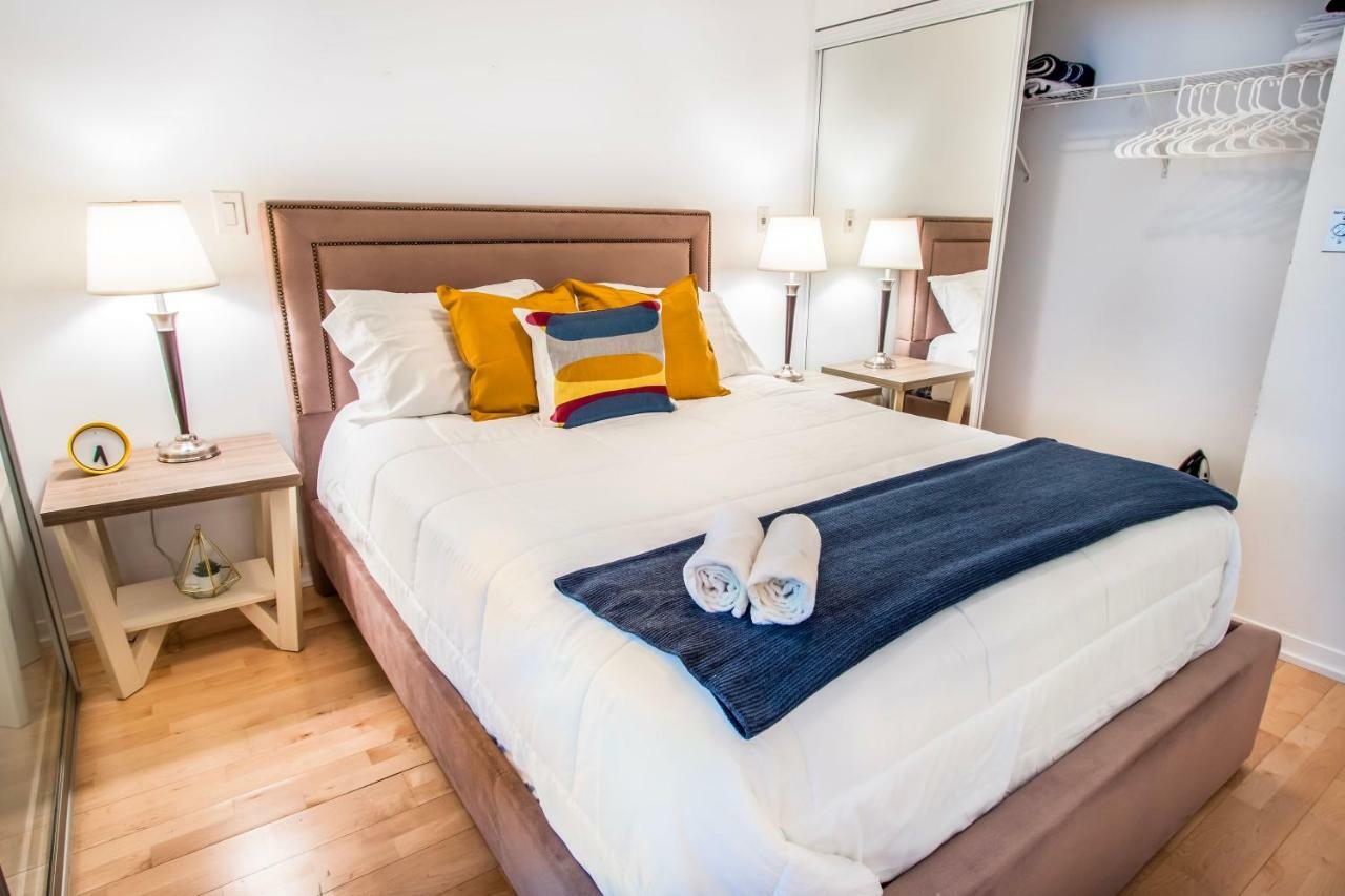 Micasa Suites - Stylish Condo In Maple Leaf Square Toronto Buitenkant foto