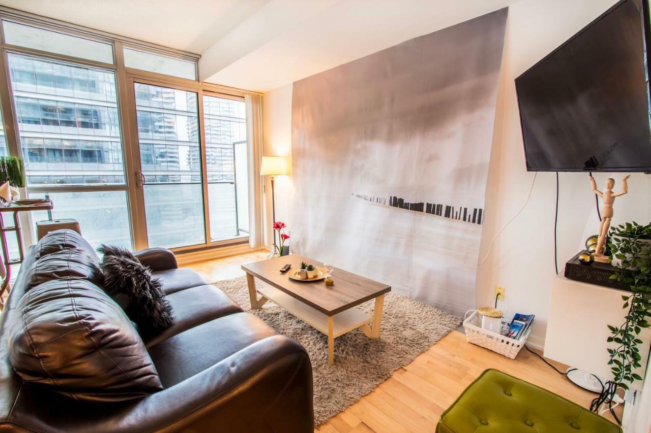 Micasa Suites - Stylish Condo In Maple Leaf Square Toronto Buitenkant foto